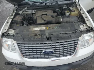 2004 Ford Expedition Special Service with VIN 1FMFU16L04LB41687, listed as a Copart auction lot 49304785 with 201,059 mi miles and Salvage title. Bid and sale history available at DreamBid. Image 12.