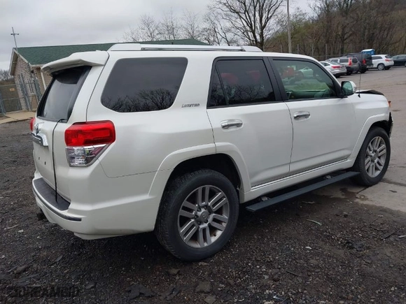 2012 Toyota 4Runner SR5 with VIN JTEBU5JR8C5089567, listed as a IAAI auction lot 42000885 with 90,652 mi miles. Bid and sale history available at carsss.com. Image 4.