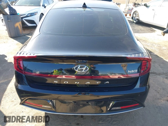 2021 Hyundai Sonata Hybrid Limited with VIN KMHL54JJ0MA017423, listed as a IAAI auction lot 41637455 with 39,555 mi miles. Bid and sale history available at carsss.com. Image 17.