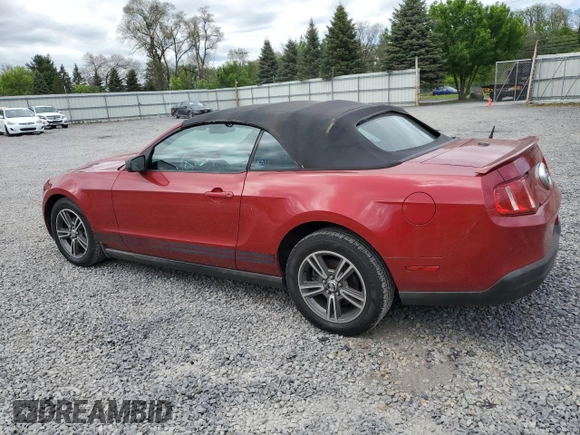 2010 Ford Mustang V6 z VIN 1ZVBP8EN2A5166903, wystawiony jako Copart lot #57533405 z przebiegiem 136 544 mil mil oraz Czysty tytuł • Clean title. Historia ofert i sprzedaży dostępna na DreamBid. Obrazek 2.