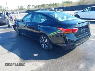 2021 Nissan Altima SV with VIN 1N4BL4DV3MN316438, listed as a IAAI auction lot 41890443 with 120,795 mi miles and . Bid and sale history available at carsss.com. Image 3.