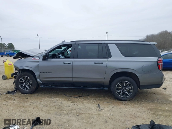 2021 Chevrolet Suburban Z71 с VIN 1GNSKDKD3MR447022, выставлен на аукционе IAAI как лот 41186982 с пробегом 82 677 миль миль и . История ставок и продаж доступна на DreamBid. Изображение 15.