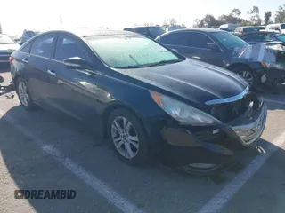2012 Hyundai Sonata SE z VIN 5NPEC4AC2CH461981, wystawiony jako IAAI lot #41758858 z przebiegiem 229 102 mil mil oraz . Historia ofert i sprzedaży dostępna na DreamBid. Obrazek 1.