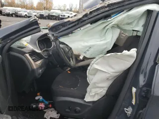 2017 Jeep Cherokee Latitude with VIN 1C4PJLCB5HW574743, listed as a Copart auction lot 82999194 with Not Provided miles and Salvage Title. Bid and sale history available at carsss.com. Image 7.