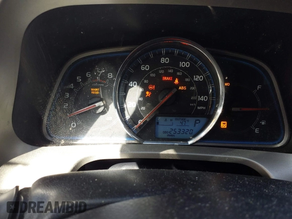 2014 Toyota RAV4 Limited with VIN 2T3DFREV4EW176285, listed as a IAAI auction lot 41819817 with 253,320 mi miles. Bid and sale history available at carsss.com. Image 7.