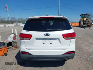 2016 Kia Sorento LX with VIN 5XYPG4A39GG106459, listed as a IAAI auction lot 41790974 with 107,994 mi miles. Bid and sale history available at carsss.com. Image 16.