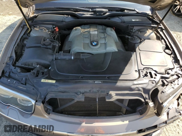 2005 BMW 7 Series 745Li z VIN WBAGN63535DS60710, wystawiony jako Copart lot #58921295 z przebiegiem 94 748 mil mil oraz Szkoda całkowita • Salvage title. Historia ofert i sprzedaży dostępna na DreamBid. Obrazek 11.