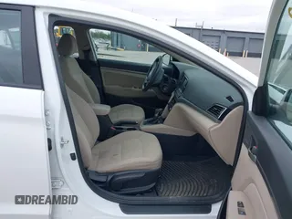 2018 Hyundai Elantra SEL z VIN 5NPD84LFXJH248150, wystawiony jako IAAI lot #41930053 z przebiegiem 127 300 mil mil oraz . Historia ofert i sprzedaży dostępna na DreamBid. Obrazek 5.