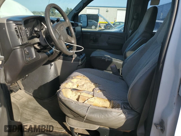 2005 Chevrolet Express Passenger with VIN 1GNFG15T051173153, listed as a Copart auction lot 55385315 with 221,174 mi miles and Clean title. Bid and sale history available at DreamBid. Image 7.