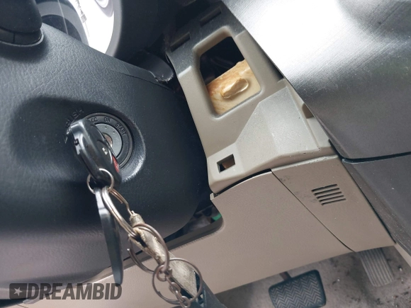2009 Toyota RAV4 with VIN JTMBF33VX9D006796, listed as a IAAI auction lot 42058558 with 183,003 mi miles and . Bid and sale history available at DreamBid. Image 11.
