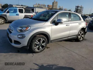 2017 FIAT 500X Pop z VIN ZFBCFXAB5HP540471, wystawiony jako Copart lot #53883195 z przebiegiem 66 263 mil mil oraz Szkoda całkowita • Salvage title. Historia ofert i sprzedaży dostępna na DreamBid. Obrazek 1.
