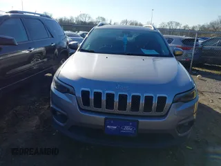 2019 Jeep Cherokee Latitude with VIN 1C4PJMCB8KD167282, listed as a IAAI auction lot 41154149 with 142,664 mi miles. Bid and sale history available at carsss.com. Image 12.