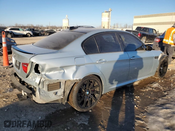 2009 BMW M3 with VIN WBSPM93539E201785, listed as a Copart auction lot 42153135 with 140,557 mi miles and Salvage title. Bid and sale history available at DreamBid. Image 3.