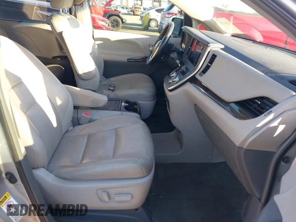 2015 Toyota Sienna XLE with VIN 5TDYK3DC9FS610925, listed as a IAAI auction lot 42022267 with 153,997 mi miles. Bid and sale history available at carsss.com. Image 5.