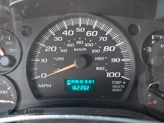 2003 Chevrolet Express Passenger z VIN 1GBFG15X731183644, wystawiony jako IAAI lot #42412871 z przebiegiem 162 202 mil mil oraz . Historia ofert i sprzedaży dostępna na DreamBid. Obrazek 7.