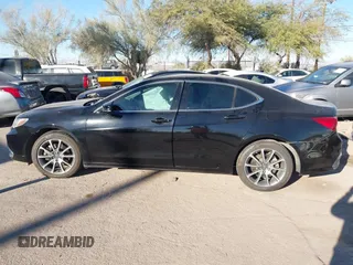 2018 Acura TLX with VIN 19UUB2F35JA005796, listed as a IAAI auction lot 40994752 with Not provided miles and . Bid and sale history available at DreamBid. Image 13.