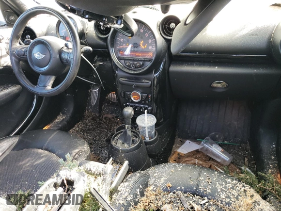 2016 MINI Countryman S with VIN WMWZC5C55GWU04046, listed as a Copart auction lot 56318715 with 206,223 mi miles and Non repairable. Bid and sale history available at DreamBid. Image 8.