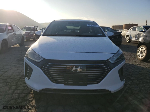 2018 Hyundai Ioniq Plug-In Hybrid Limited with VIN KMHC75LD1JU095663, listed as a Copart auction lot 82675094 with NaN miles and Salvage Title. Bid and sale history available at carsss.com. Image 5.