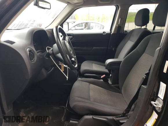 2014 Jeep Patriot High Altitude с VIN 1C4NJPFAXED507869, выставлен на аукционе Copart как лот 57944805 с пробегом 136 156 миль миль и Списание • Salvage title. История ставок и продаж доступна на DreamBid. Изображение 7.