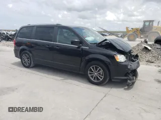 2017 Dodge Grand Caravan SXT with VIN 2C4RDGCG3HR749616, listed as a Copart auction lot 55267925 with 101,333 mi miles and Salvage Title. Bid and sale history available at DreamBid. Image 4.