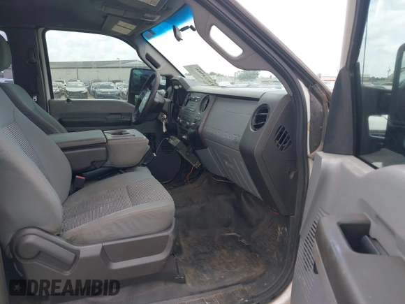 2014 Ford F-350 with VIN 1FT7X3B61EEA23424, listed as a IAAI auction lot 42034586 with 205,394 mi miles and . Bid and sale history available at DreamBid. Image 5.