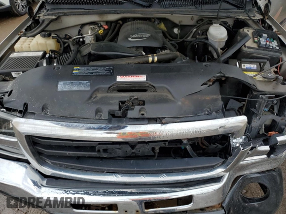 2004 GMC Sierra 1500 SLE with VIN 1GTEK19T44Z239667, listed as a Copart auction lot 61437835 with 203,264 mi miles and Clean title. Bid and sale history available at DreamBid. Image 11.