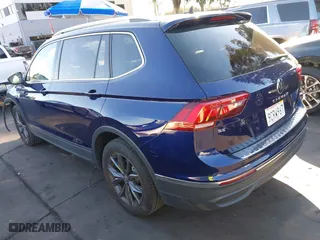 2022 Volkswagen Tiguan SE with VIN 3VV3B7AX5NM128462, listed as a IAAI auction lot 41668066 with 25,113 mi miles. Bid and sale history available at carsss.com. Image 3.