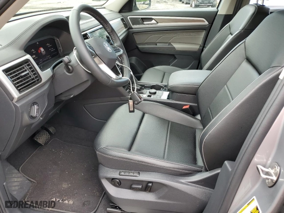 2023 Volkswagen Atlas 2.0T SEL with VIN 1V2BP2CA9PC501013, listed as a Copart auction lot 59059693 with 6,402 mi miles. Bid and sale history available at carsss.com. Image 7.