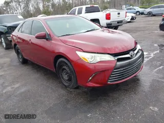 2015 Toyota Camry XLE with VIN 4T1BF1FK2FU982570, listed as a IAAI auction lot 41629755 with 245,224 mi miles. Bid and sale history available at carsss.com. Image 1.