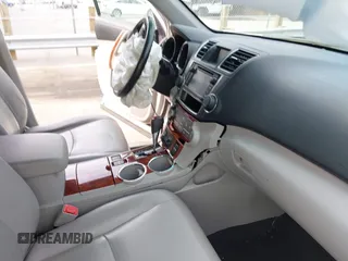 2013 Toyota Highlander Limited with VIN 5TDYK3EH7DS105327, listed as a IAAI auction lot 42097629 with 208,787 mi miles and . Bid and sale history available at DreamBid. Image 5.