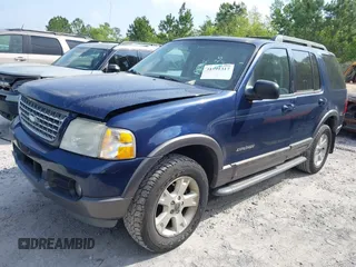 2005 Ford Explorer XLT z VIN 1FMZU73E15UB00924, wystawiony jako IAAI lot #41991317 z przebiegiem 210 092 mil mil oraz . Historia ofert i sprzedaży dostępna na DreamBid. Obrazek 2.
