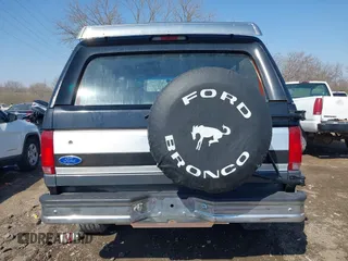 1992 Ford Bronco XL с VIN 1FMEU15N8NLA25301, выставлен на аукционе IAAI как лот 41749043 с пробегом 150 000 миль миль и . История ставок и продаж доступна на DreamBid. Изображение 15.