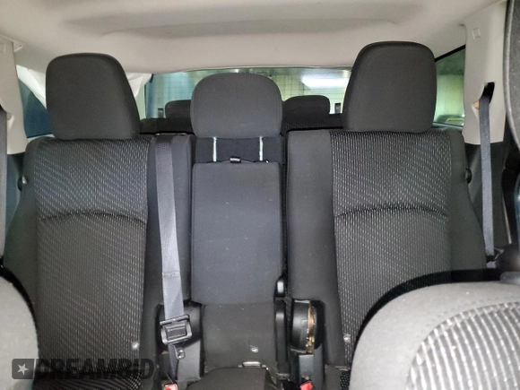 2018 Dodge Journey SE with VIN 3C4PDCAB6JT520826, listed as a Copart auction lot 86358084 with 121,342 mi miles and Clean Title. Bid and sale history available at carsss.com. Image 10.