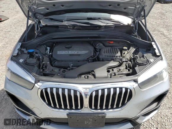 2021 BMW X1 xDrive28i z VIN WBXJG9C07M5S85128, wystawiony jako Copart lot #53477145 z przebiegiem 18 370 mil mil oraz Szkody całkowita. Historia ofert i sprzedaży dostępna na DreamBid. Obrazek 12.