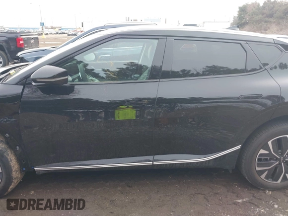 2024 Kia EV6 Light Long Range z VIN KNDC3DLCXR5619447, wystawiony jako IAAI lot #41514020 z przebiegiem 576 mil mil oraz . Historia ofert i sprzedaży dostępna na DreamBid. Obrazek 14.