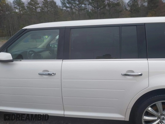2014 Ford Flex Limited with VIN 2FMGK5D80EBD36058, listed as a IAAI auction lot 40819765 with 136,276 mi miles. Bid and sale history available at carsss.com. Image 14.