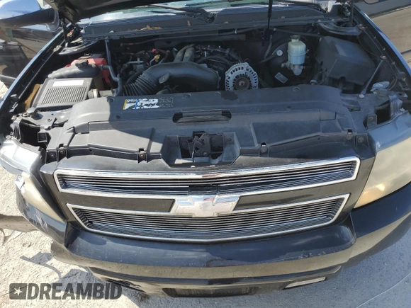 2007 Chevrolet Suburban LTZ z VIN 3GNFC16047G245511, wystawiony jako Copart lot #55288075 z przebiegiem 277 516 mil mil oraz Szkoda całkowita • Salvage title. Historia ofert i sprzedaży dostępna na DreamBid. Obrazek 12.