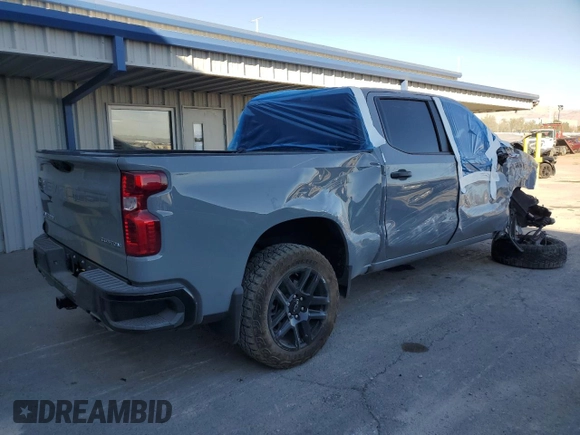 2024 Chevrolet Silverado 1500 Custom Trail Boss with VIN 3GCUDCED0RG322651, listed as a Copart auction lot 81002664 with 11,747 mi miles and Salvage Title. Bid and sale history available at carsss.com. Image 3.