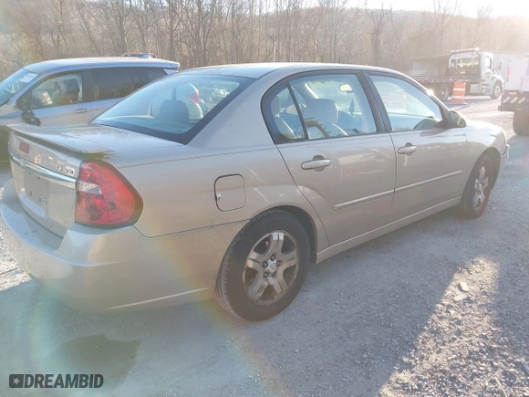 2005 Chevrolet Malibu LT with VIN 1G1ZU548X5F327236, listed as a IAAI auction lot 40928712 with 193,687 mi miles. Bid and sale history available at carsss.com. Image 4.