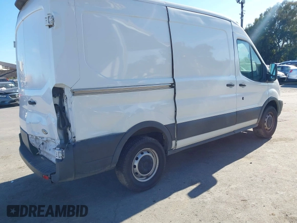 2018 Ford Transit with VIN 1FTYR1CM3JKA35165, listed as a IAAI auction lot 41481414 with 90,570 mi miles and . Bid and sale history available at DreamBid. Image 4.