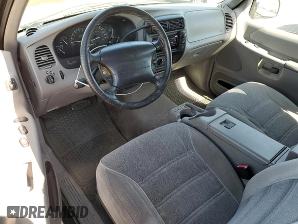 1993 Ford Explorer с VIN 1FMYU22EXXUA48535, выставлен на аукционе Copart как лот 65615025 с пробегом 179 346 миль миль и Чистый • Clean title. История ставок и продаж доступна на DreamBid. Изображение 8.