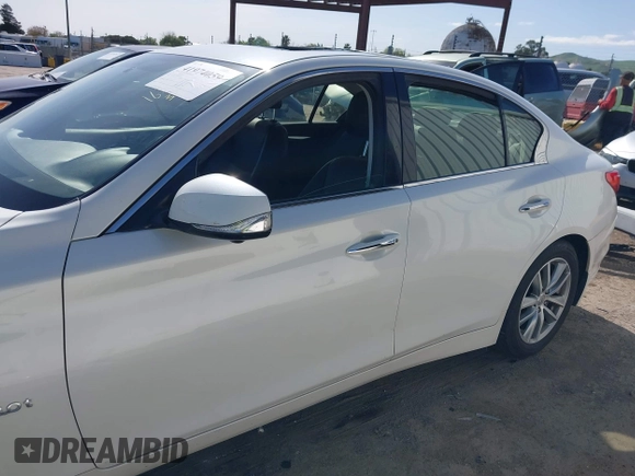 2017 Infiniti Q50 3.0t Premium with VIN JN1EV7AP0HM735273, listed as a IAAI auction lot 41974059 with 82,824 mi miles. Bid and sale history available at carsss.com. Image 15.