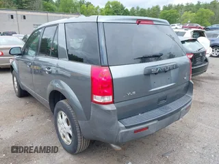 2005 Saturn VUE z VIN 5GZCZ53485S846496, wystawiony jako IAAI lot #42361592 z przebiegiem 202 662 mil mil oraz . Historia ofert i sprzedaży dostępna na DreamBid. Obrazek 3.