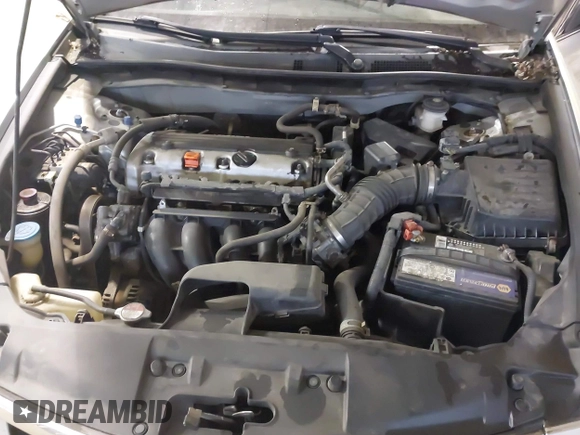 2009 Honda Accord LX-P with VIN 1HGCP26499A013000, listed as a IAAI auction lot 41402193 with Not Provided miles and . Bid and sale history available at DreamBid. Image 10.