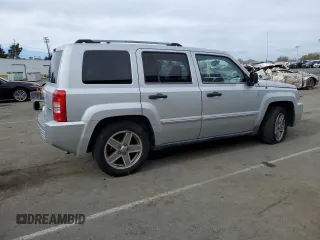 2008 Jeep Patriot Limited with VIN 1J8FT48W28D700911, listed as a Copart auction lot 47452615 with 152,602 mi miles and Salvage Title. Bid and sale history available at DreamBid. Image 3.