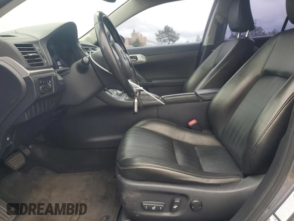 2013 Lexus CT 200h z VIN JTHKD5BH1D2169238, wystawiony jako Copart lot #53720135 z przebiegiem 138 029 mil mil oraz Szkody całkowita. Historia ofert i sprzedaży dostępna na DreamBid. Obrazek 7.