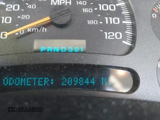 2004 Chevrolet Silverado 1500 Work Truck with VIN 1GCEC14X44Z140886, listed as a IAAI auction lot 41681183 with 209,844 mi miles. Bid and sale history available at carsss.com. Image 7.