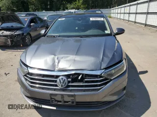 2019 Volkswagen Jetta SEL with VIN 3VWE57BU2KM248330, listed as a Copart auction lot 67894744 with 133,196 mi miles and Salvage title. Bid and sale history available at DreamBid. Image 5.