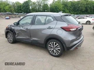 2023 Nissan Kicks SV z VIN 3N1CP5CV1PL534878, wystawiony jako Copart lot #58757175 z przebiegiem 23 351 mil mil oraz Szkoda całkowita • Salvage title. Historia ofert i sprzedaży dostępna na DreamBid. Obrazek 2.
