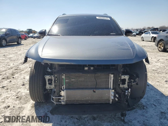 2022 Volkswagen Tiguan SE R-Line Black with VIN 3VVCB7AX5NM080672, listed as a Copart auction lot 48558245 with 29,934 mi miles and Salvage Title. Bid and sale history available at DreamBid. Image 5.